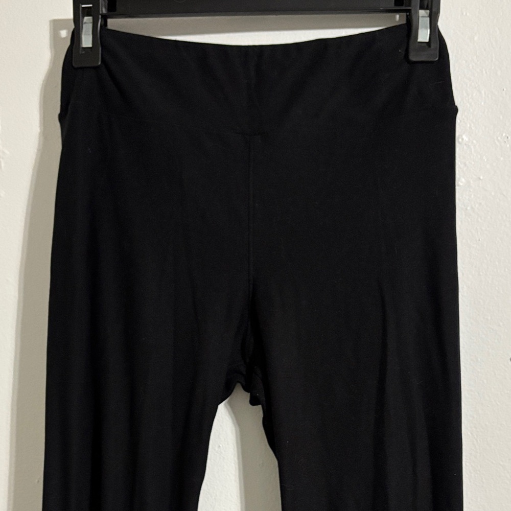 Soft stretchy high waisted leggings
